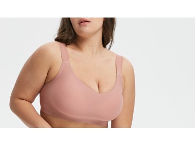 Бесшовный бюстгальтер на большую грудь