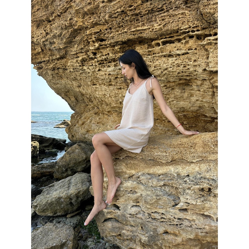 Фото  сарафан andy пісочного кольору на зав’язках короткий