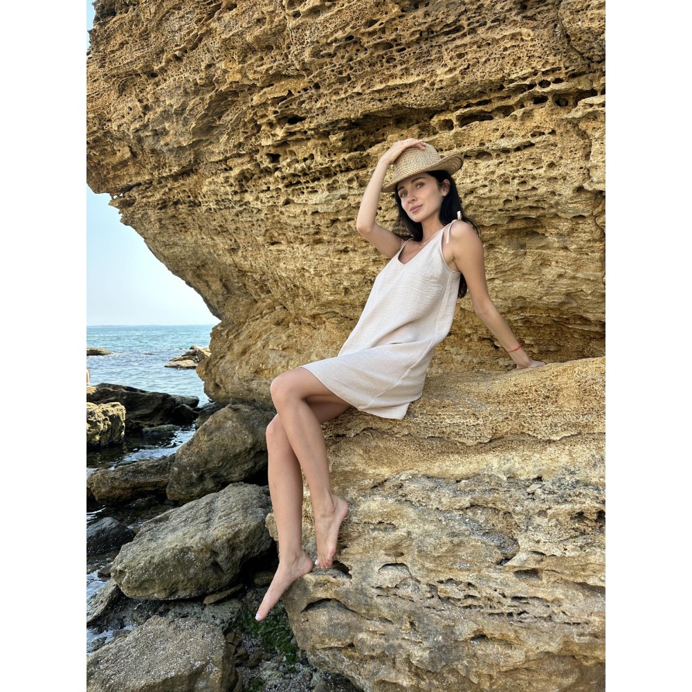 Фото  сарафан andy пісочного кольору на зав’язках короткий