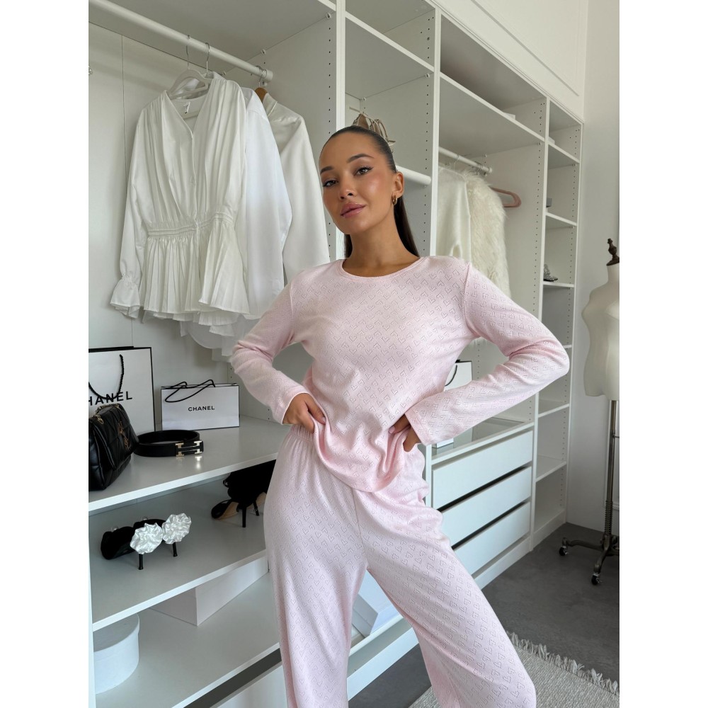 Фото  жіночий піжамний комплект штани та лонгслів rose amour, блідо-