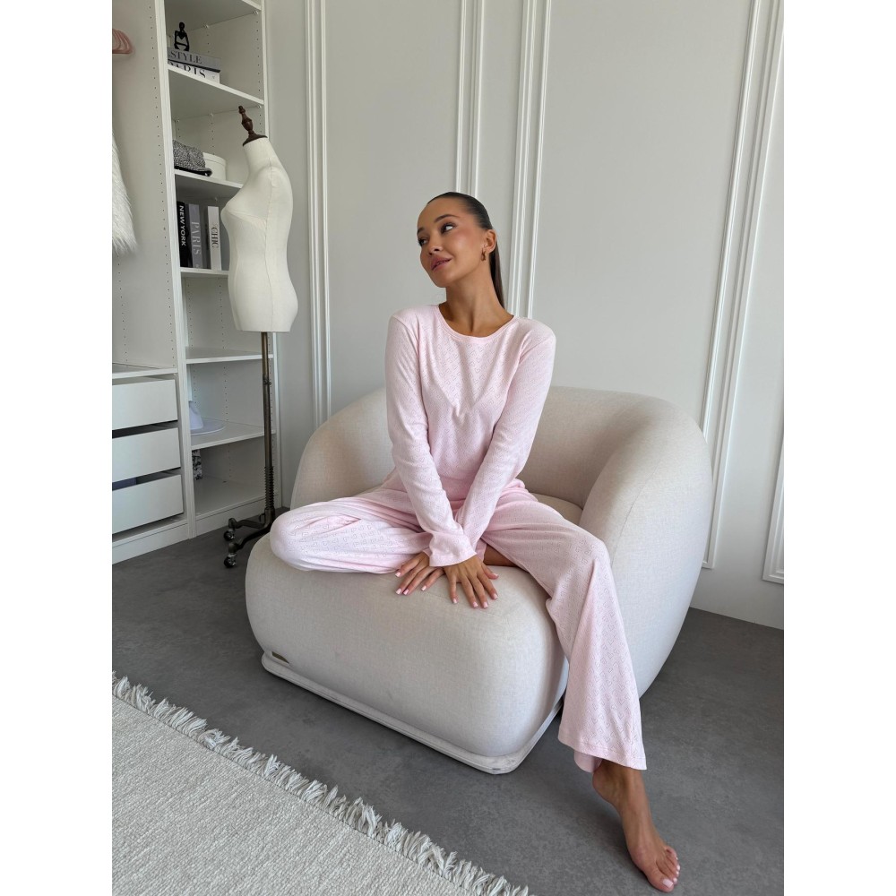 Фото  жіночий піжамний комплект штани та лонгслів rose amour, блідо-