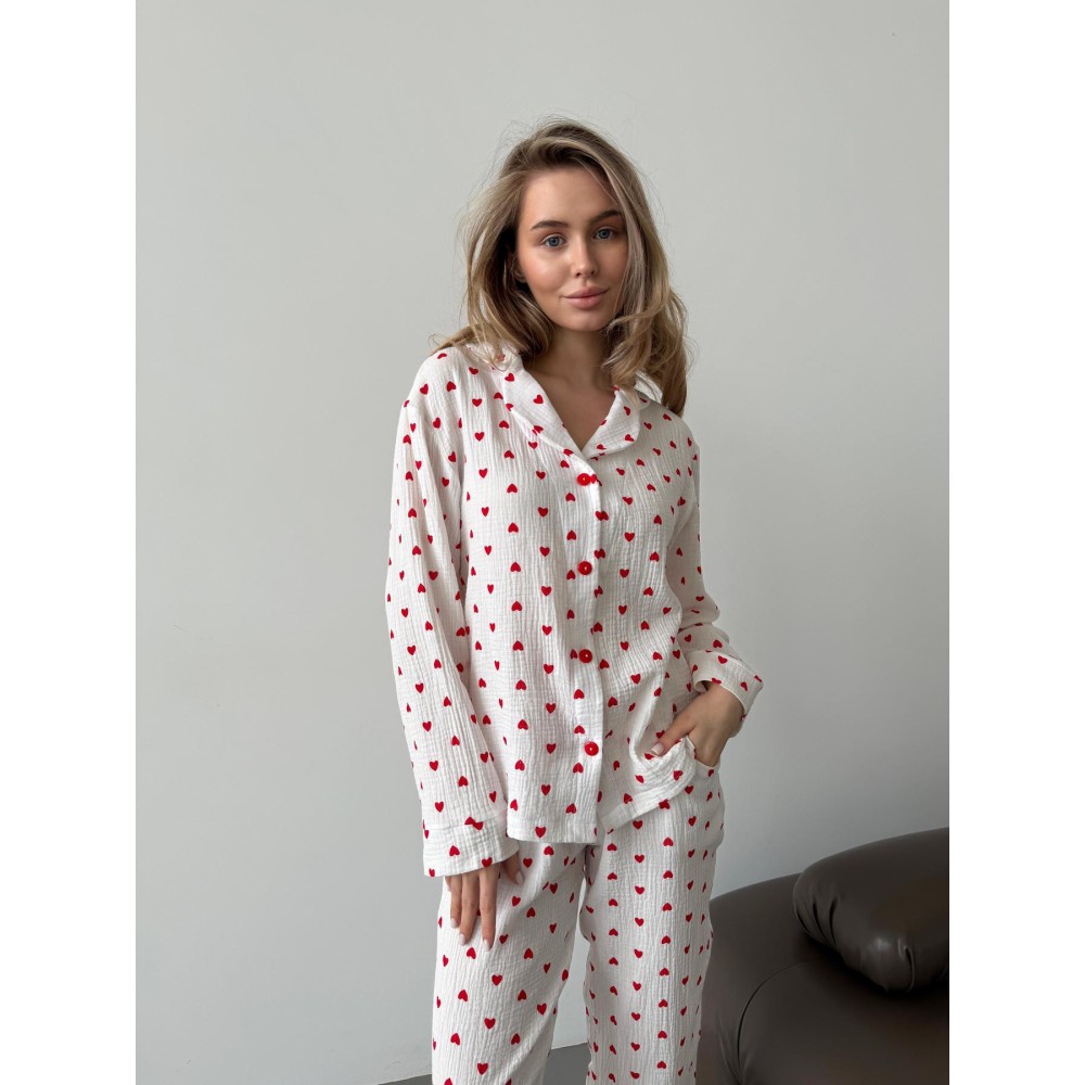 Фото  жіноча піжама з мусліну червоні сердечки(сорочка+штани)