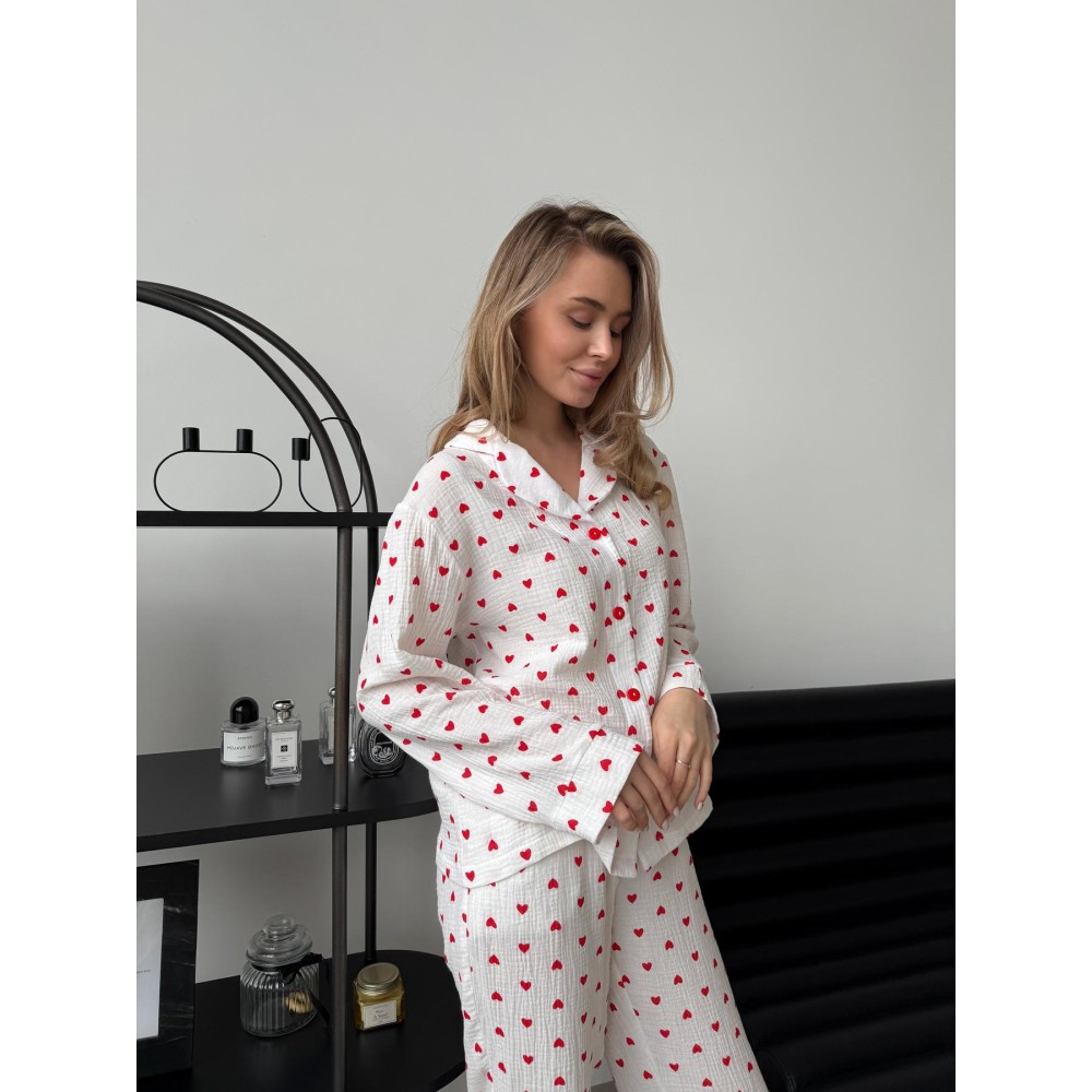 Фото  жіноча піжама з мусліну червоні сердечки(сорочка+штани)
