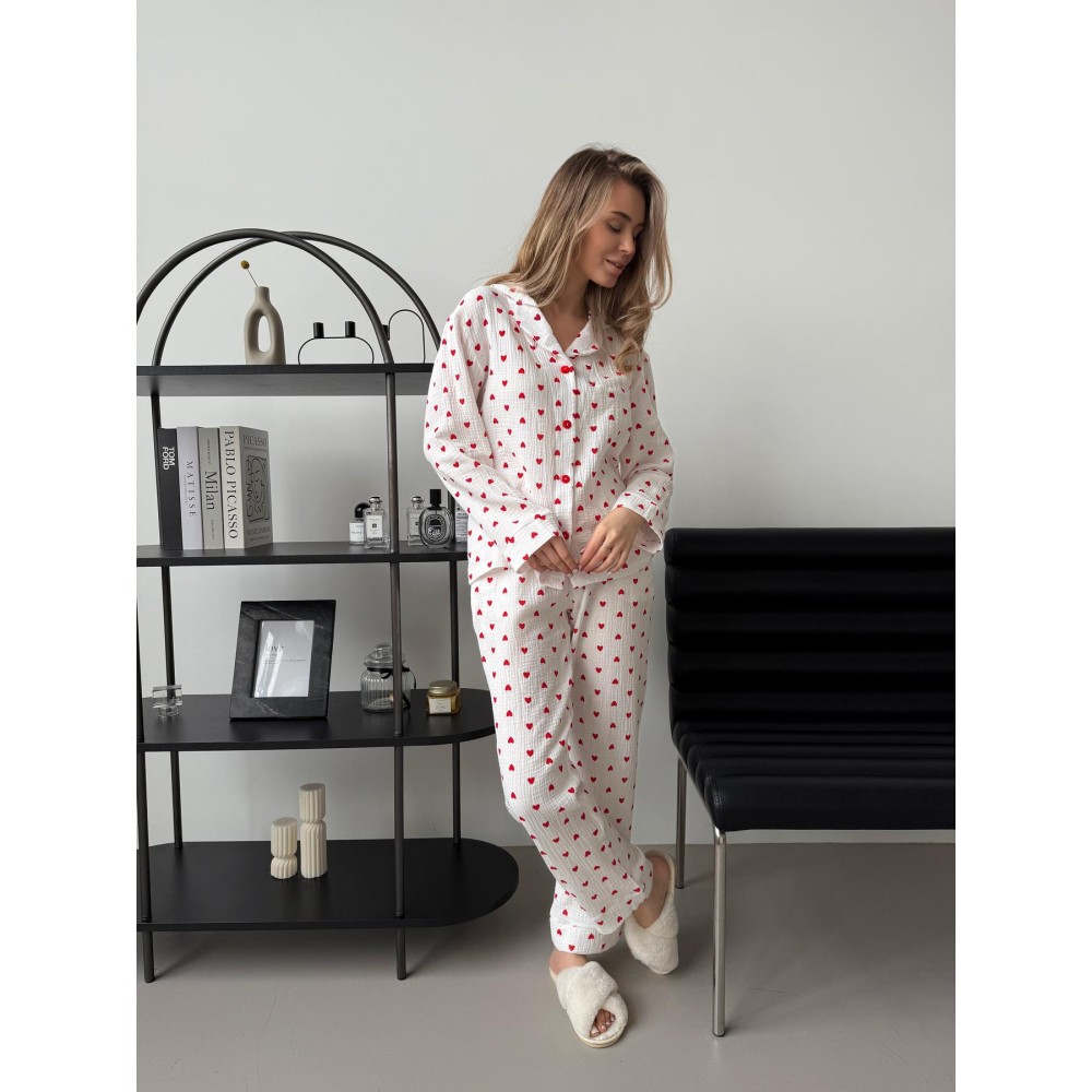 Фото  жіноча піжама з мусліну червоні сердечки(сорочка+штани)