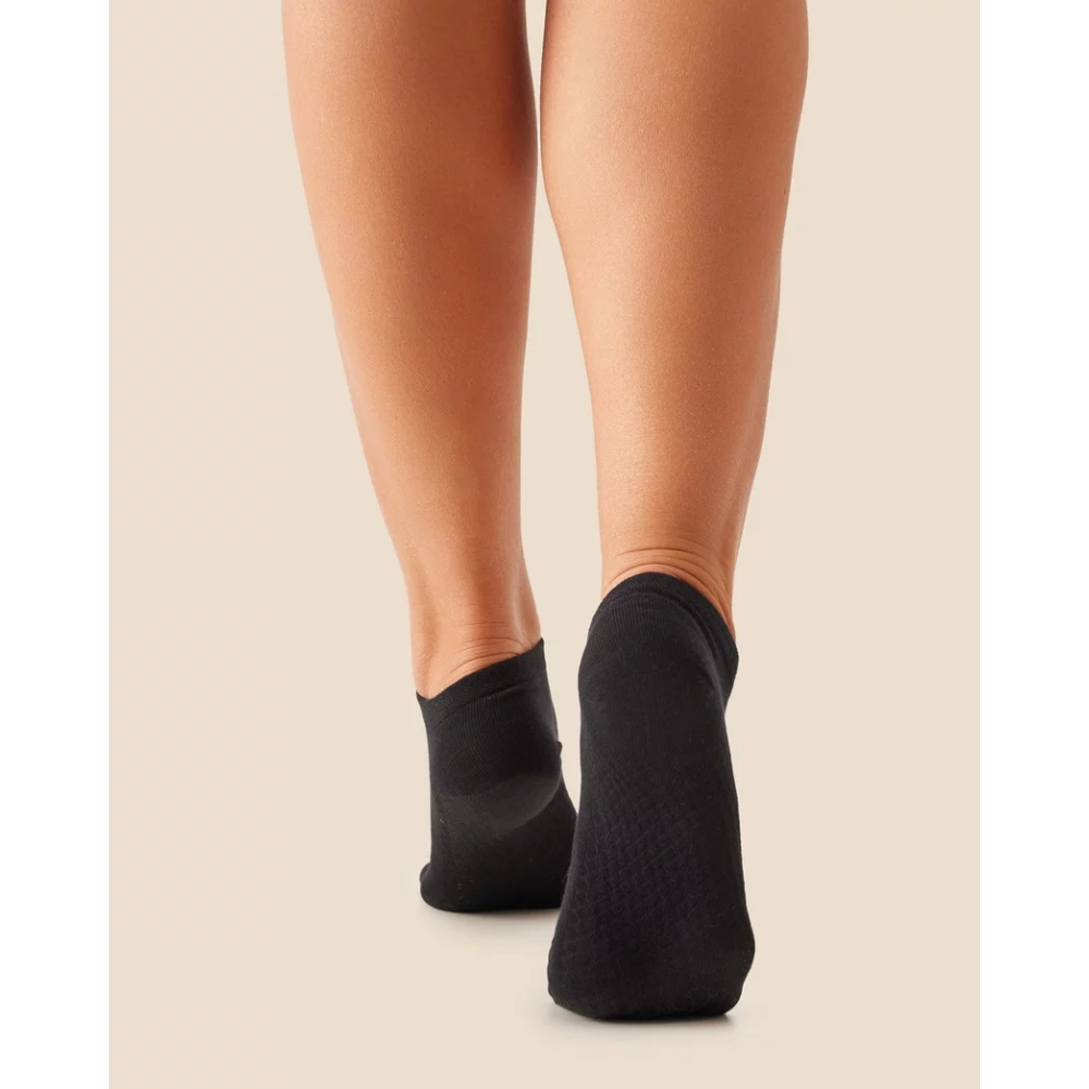 Фото  жіночі гладкі шкарпетки короткі gabriella socks sw061