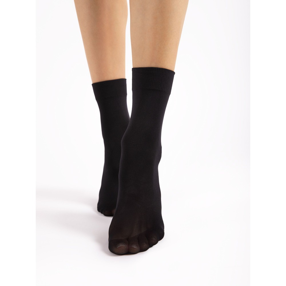 Фото  жіночі гладкі шкарпетки класичні fiore ria