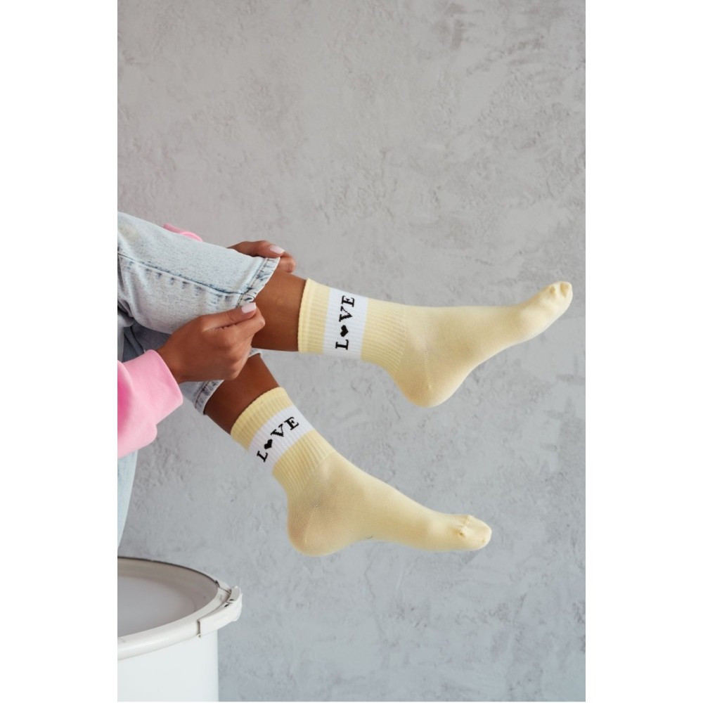 Зображення  жіночі гладкі шкарпетки milena love 0200.149 37-41
