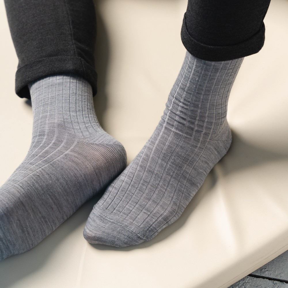 Фото  чоловічі шкарпетки із вовною мериноса steven 130 wzr