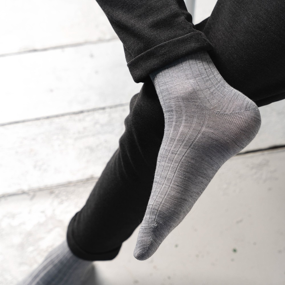 Фото  чоловічі шкарпетки із вовною мериноса steven 130 wzr